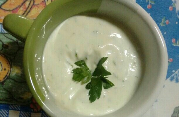 Maionese de leite temperada