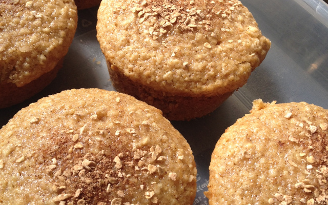 Muffins de aveia, canela e maçã