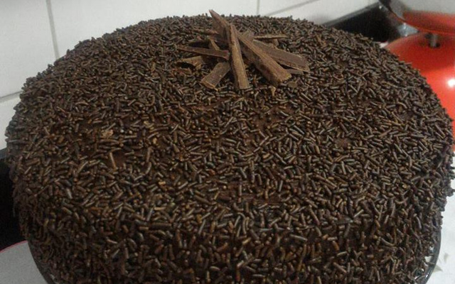 Bolo de chocolate molhadinho