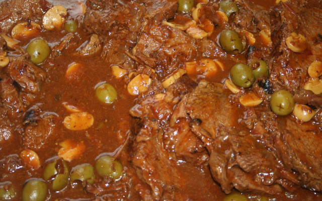 Carne na cerveja preta