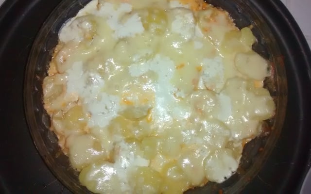 Camarão com batatas gratinadas