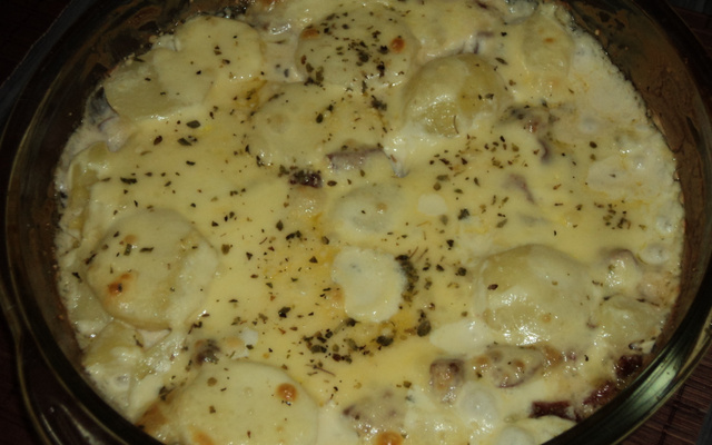 Batata com camarão e catupiry.