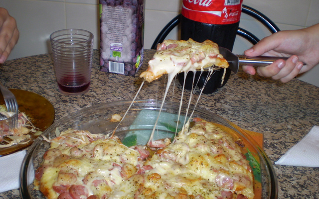 Pizza linguicinha
