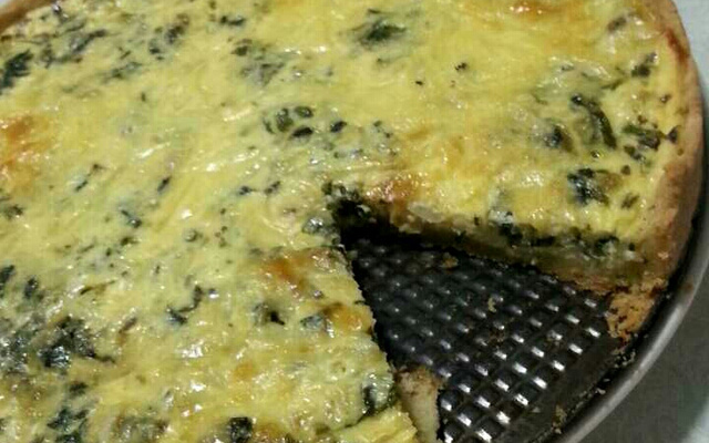 Quiche de espinafre e mussarela