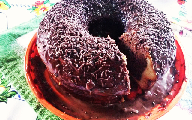 Bolo Mármore de Iogurte com Chocolate