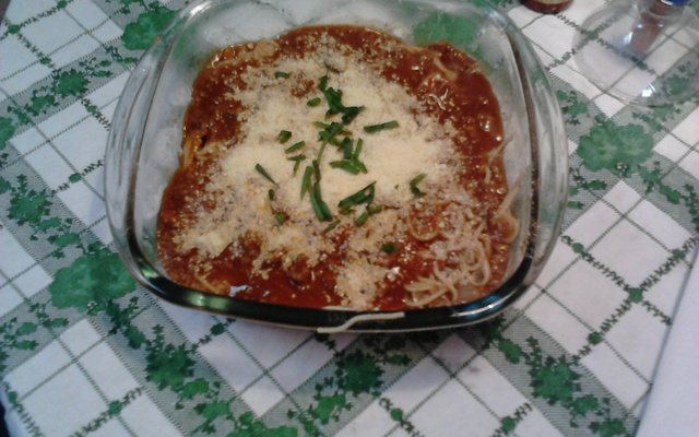 Macarronada ao molho bolonhesa