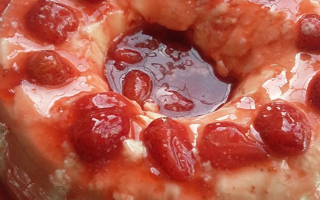 Pudim de iogurte natural