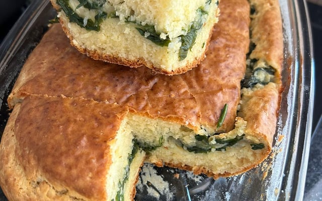 Torta de espinafre com sardinha