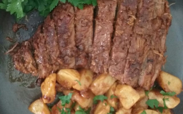 Carne assada de panela