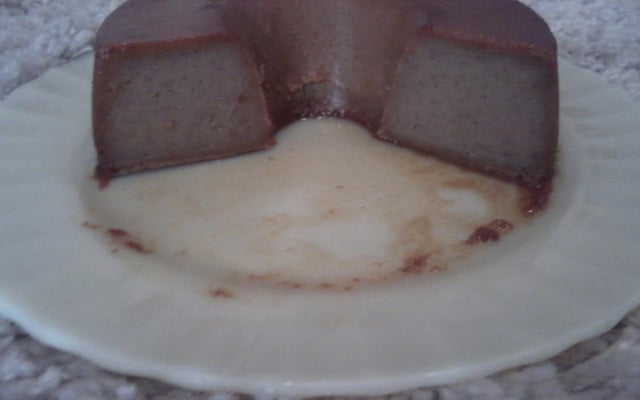 Pudim de beira de pão de forma (sem ovo)