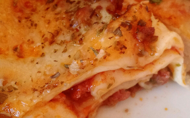 Lasanha de massa de pastel