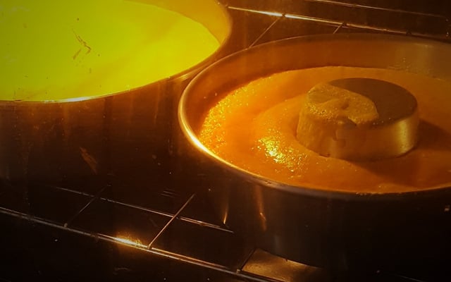 Bolo de cenoura com fubá