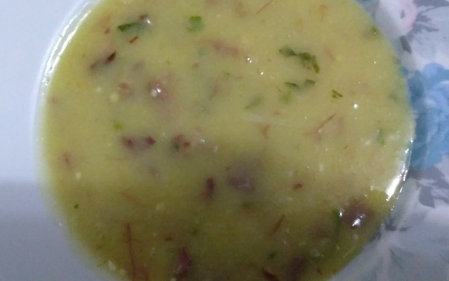 Creme de aipim com carne seca