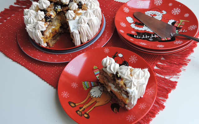 Bolo de nozes com baba de moça para o natal