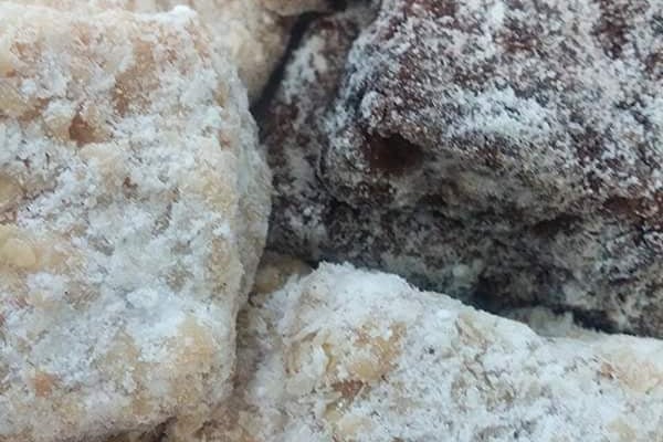 Palha italiana com coco ralado