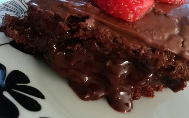 Bolo de iogurte e creme de avelã