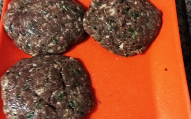 Hambúrguer caseiro super saboroso