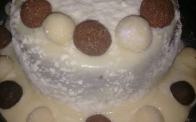 Bolo vulcão de leite ninho