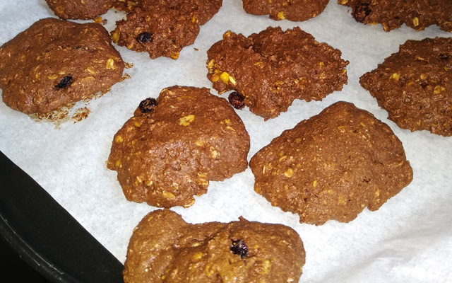 Cookie integral de cacau com amendoim