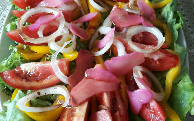 Salada leve e refrescante