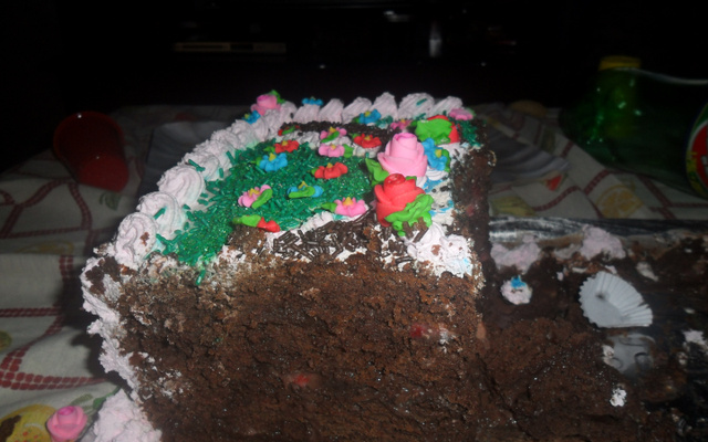 Bolo de chocolate com  morango