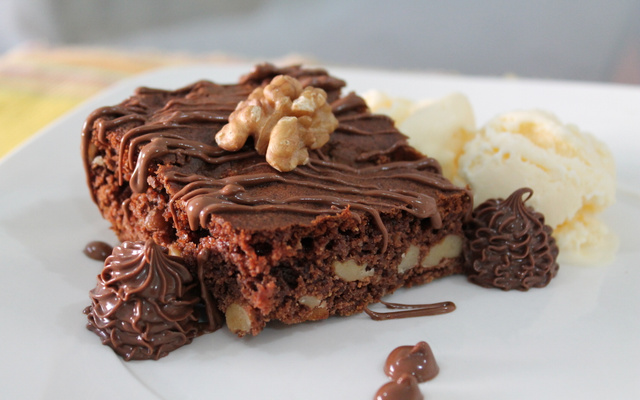 Brownie de creme de avelã com nozes