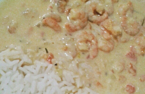 Camarão cremoso ao leite de coco