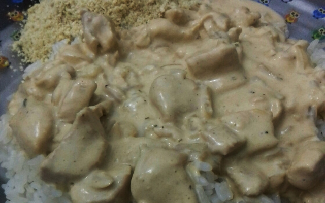 Strogonoff ao molho inglês