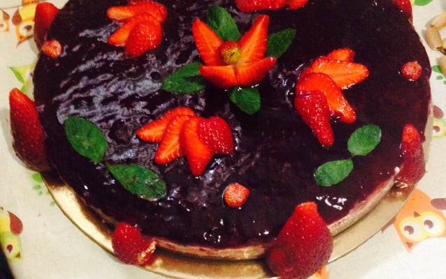 Cheesecake com cobertura de framboesa