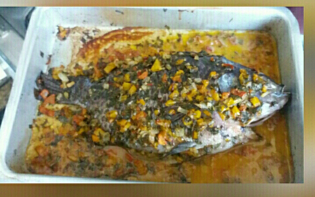 Peixe assado à moda pantaneira