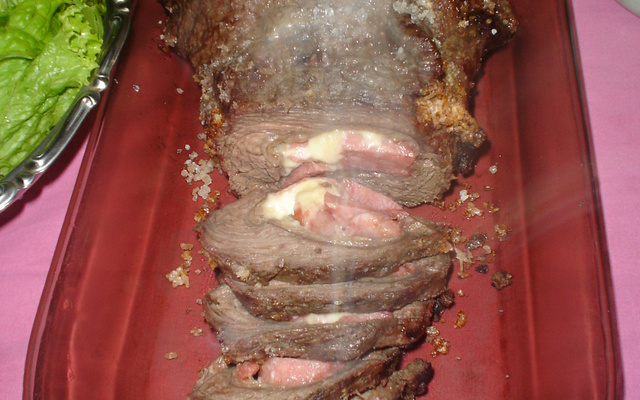 Picanha invertida recheada em crostata