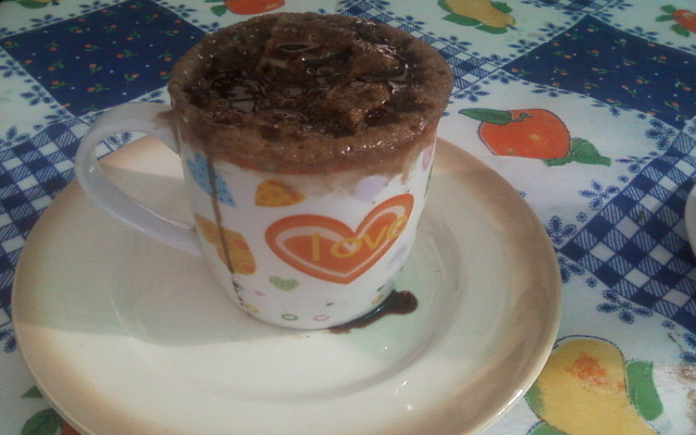 Bolo de chocolate na caneca