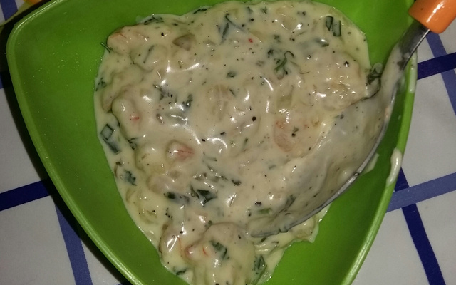 Camarão com requeijão cremoso e creme de leite