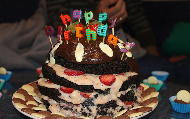 Bolo de chocolate com morango