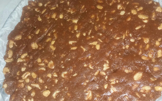 Pé-de-moleque de geladeira