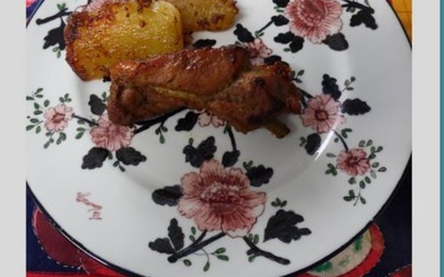 Costela de porco assada com aipim do Lúcio Cezar