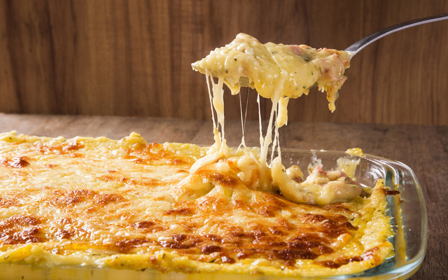 Fricassê de Frango com mussarela