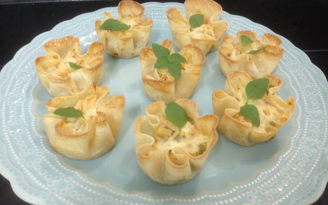 Cestinha de frango com catupiry