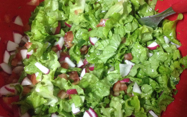 Salada árabe - fatoush