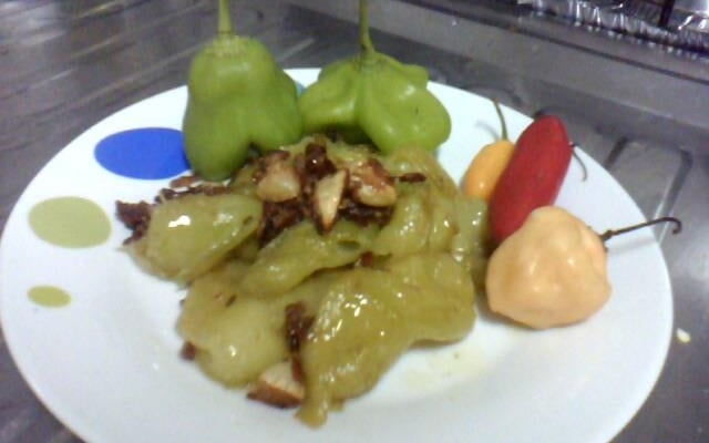 Pimenta Cambuci refogada