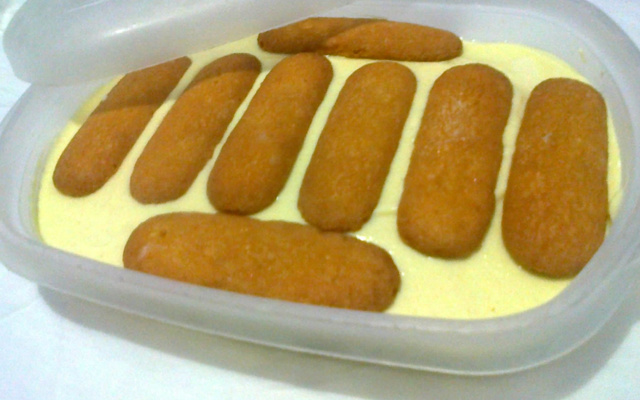 Creme cru de casca de bacurí