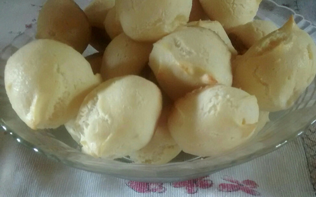 Bolinho de polvilho assado
