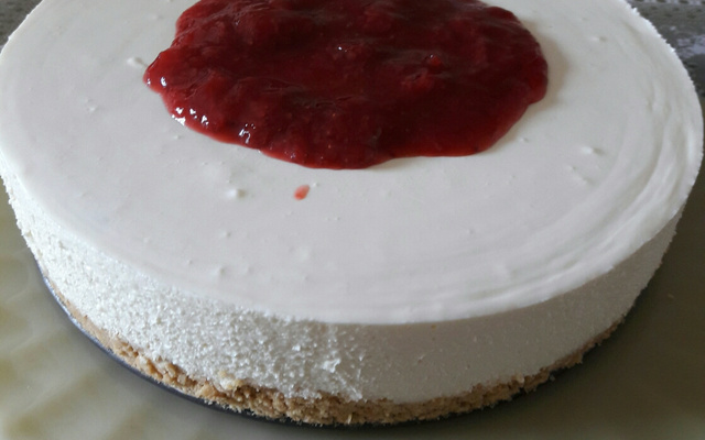 Cheesecake de morango tradicional