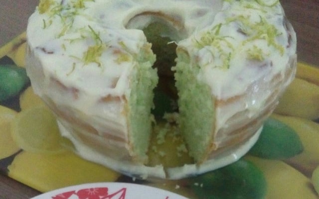 Bolo verde de limão
