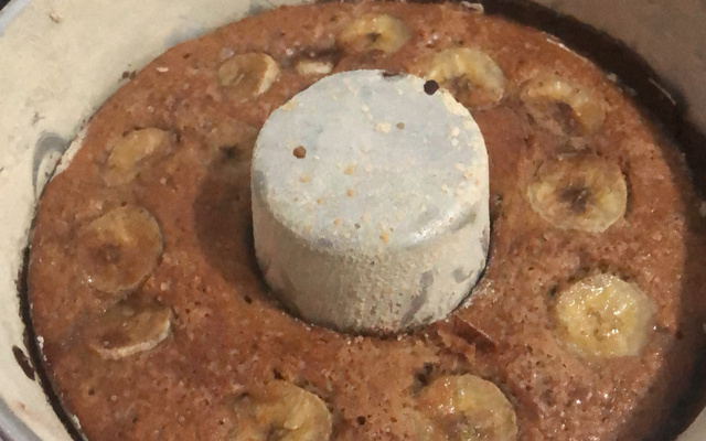 Bolo de banana com ameixa sem farinha