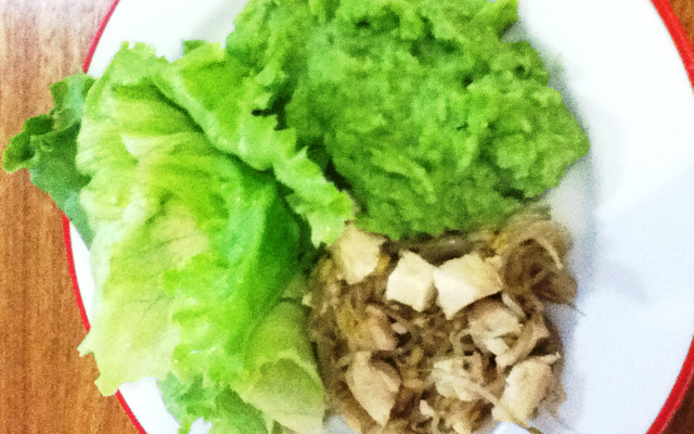 Purê de batatas e rúcula