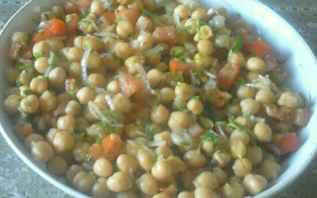 Salada de grão-de-bico