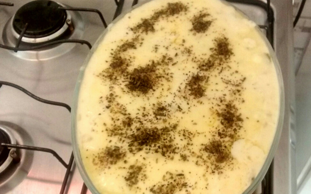 Lasanha de brócolis e molho branco
