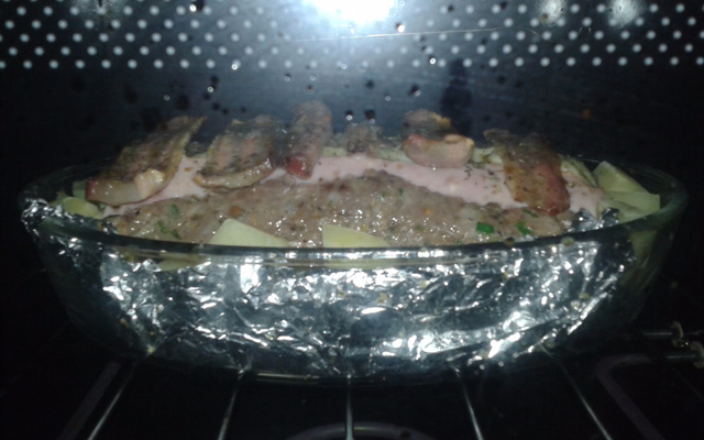 Rocambole de carne moída fácil e rápido