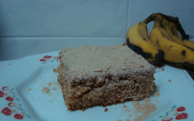 Bolo de banana e canela